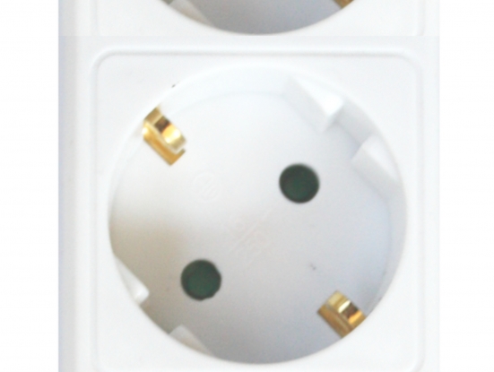 Multiprise de 1,5 m avec 4 prises et interrupteur blanc
