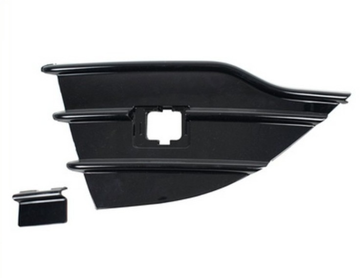 Grille pare-chocs droite, noire, trou cache-crochet