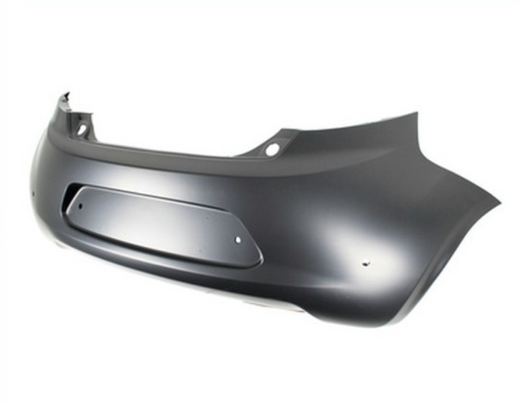 Pare-chocs arrière apprêté, trous capteurs