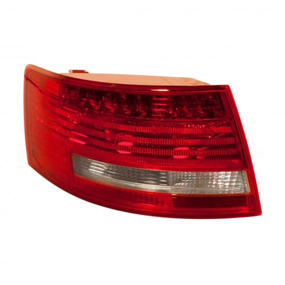 Feu arrière gauche LED [Sedan]