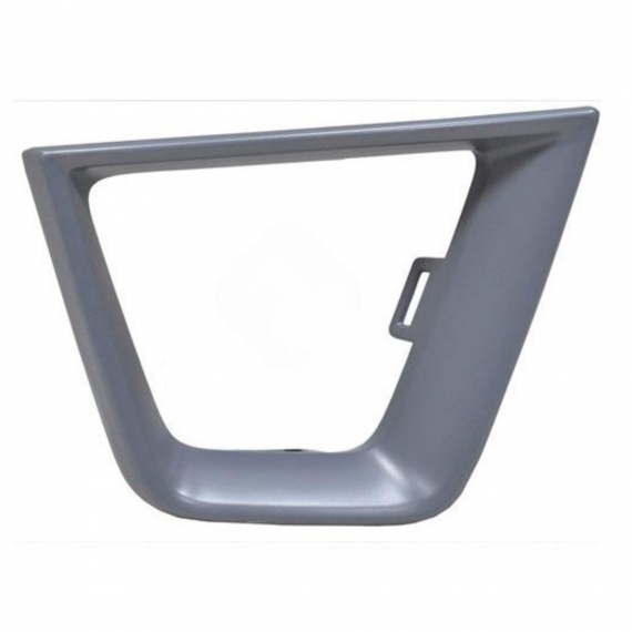 Moulure des feux antibrouillard avant droit, apprêtée