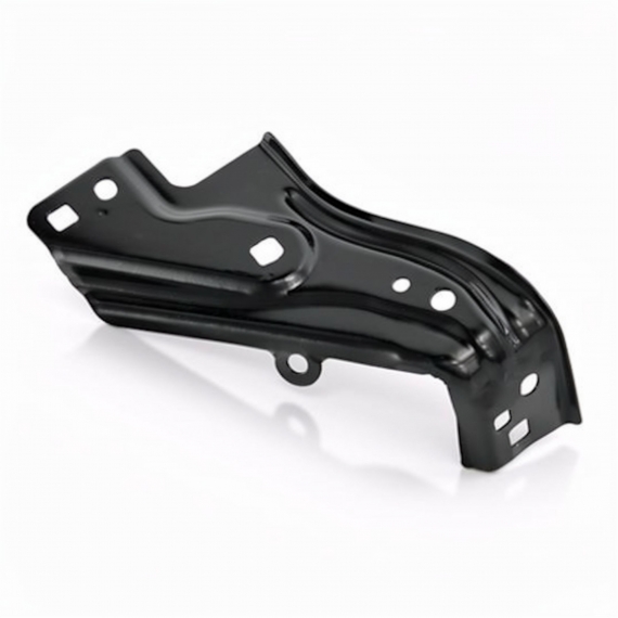 Support aile avant droite